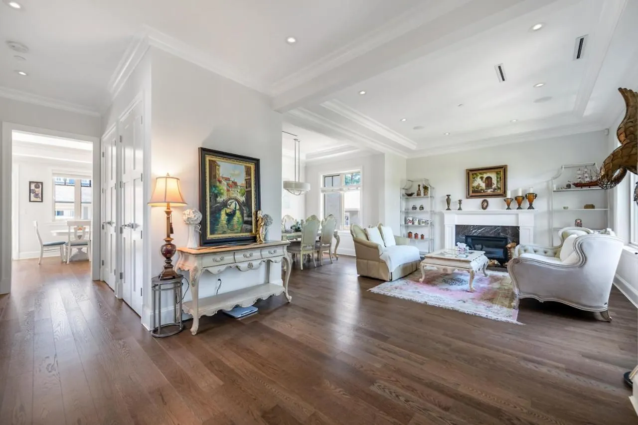 Elegant Vancouver Room With Private Bathroom